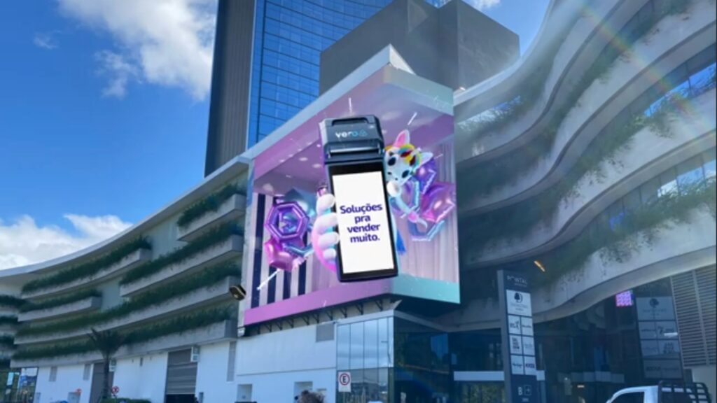 Campanha da Moove para Vero ganha Painel 3D na orla do Guaíba